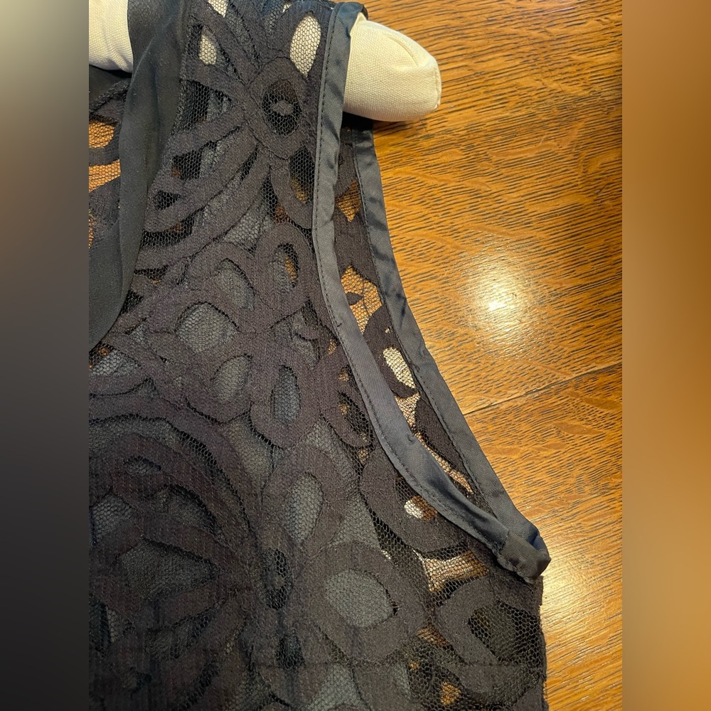 LBD 💅🏼 Black Lace Sleeveless Dress w/silk slip that could be worn on its own.EUC - Picture 8 of 13